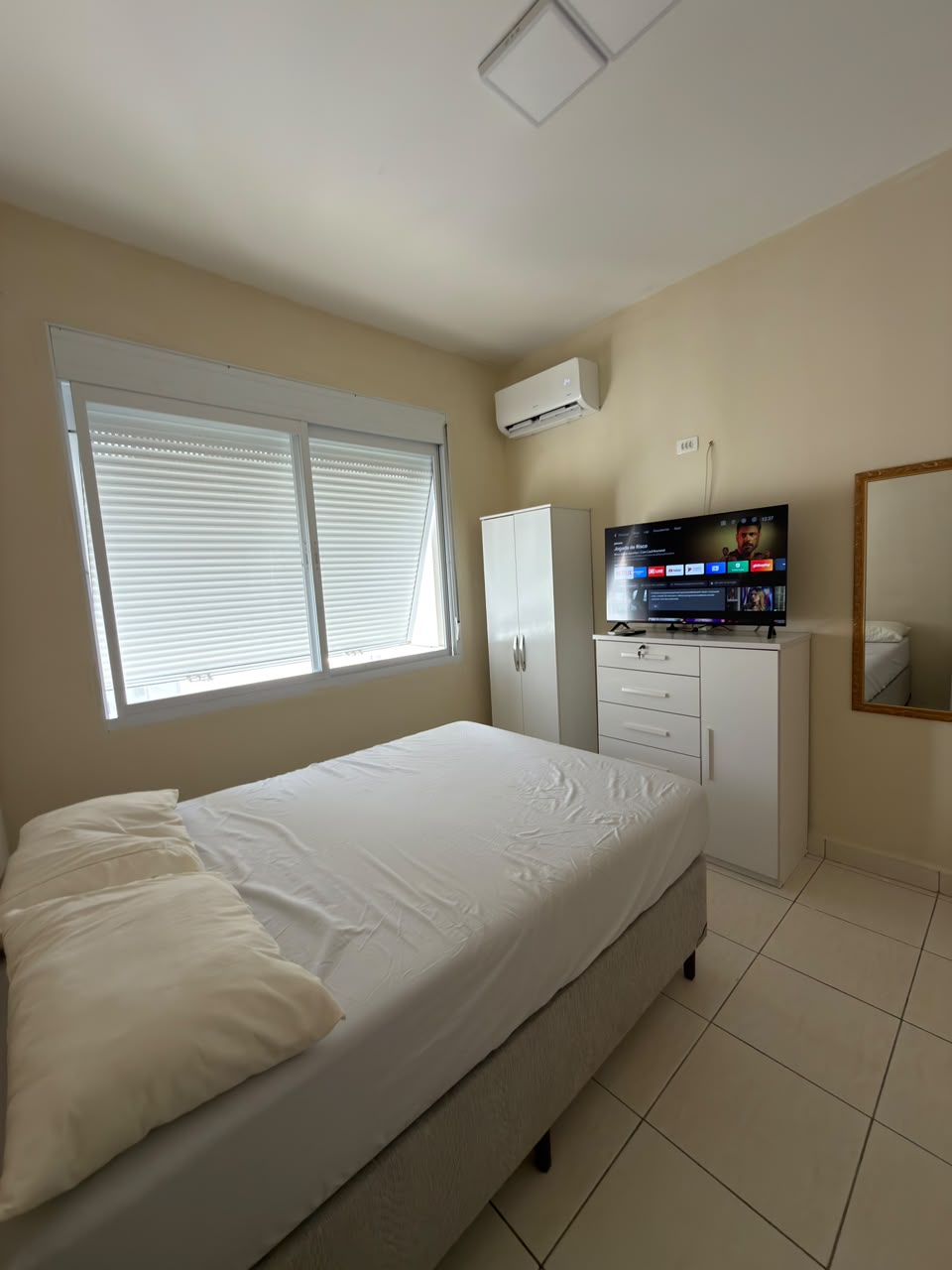 Quarto com camas de solteiro